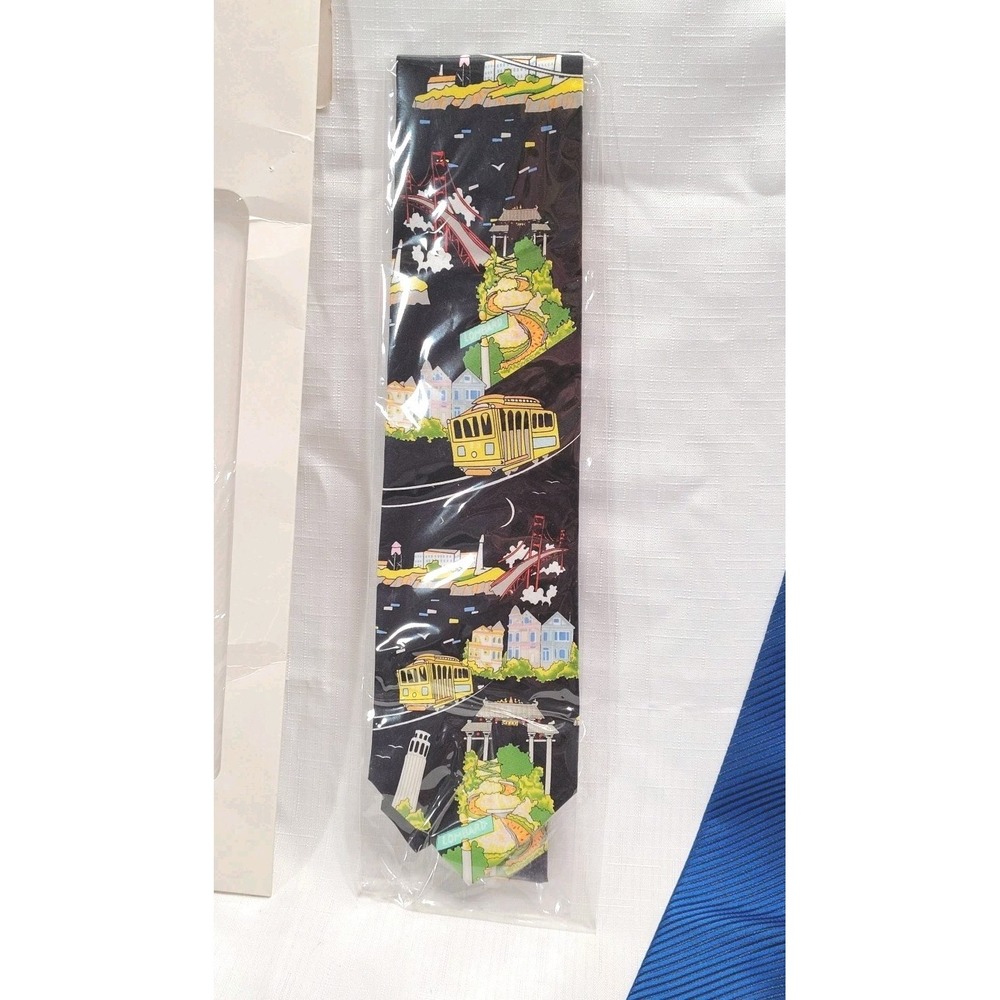 Vintage Carol Newman City Ties Silk Men's Tie San Francisco Scene 55" NOS 2004